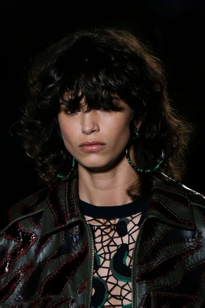 Look 52